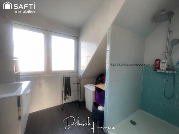 Maison lumineuse et chaleureuse, prête à vivre