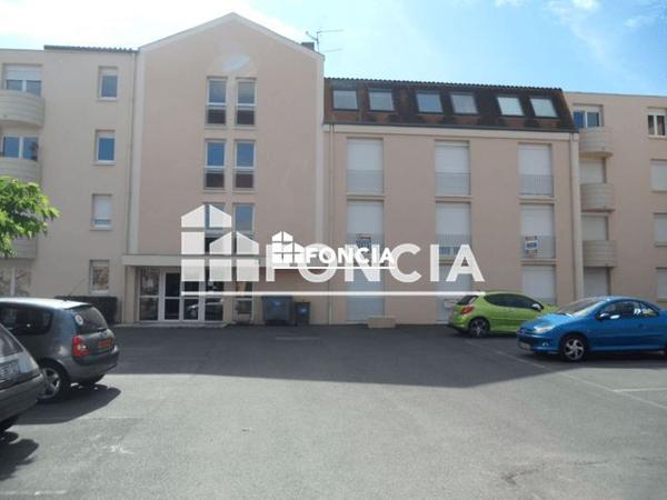 Location Studio 22.49 m² - 31 RUE DE LA GANTERIE Poitiers 86000