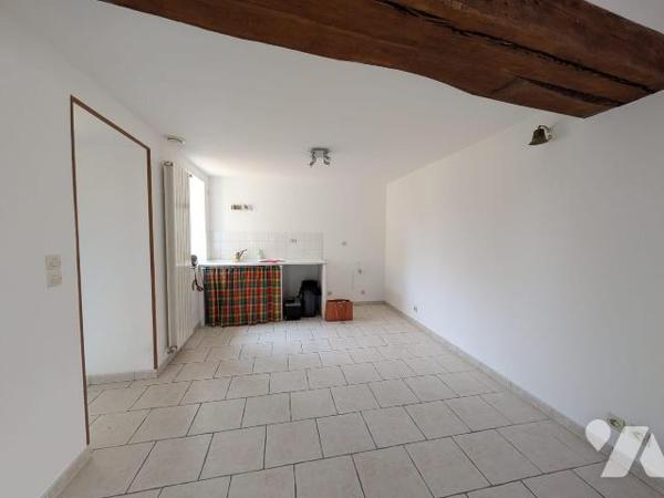 Maison de ville - Le Lude (72800)

Maison de 87 m² habitables sur une parcelle de 262 m², sit...