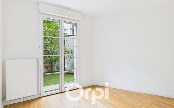 Appartement à vendre    3 pièces • 66,82 m2 Chaville