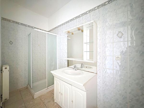 Appartement Meximieux 3 pièce(s) 80 m2, jardin et garage, proche commodités;