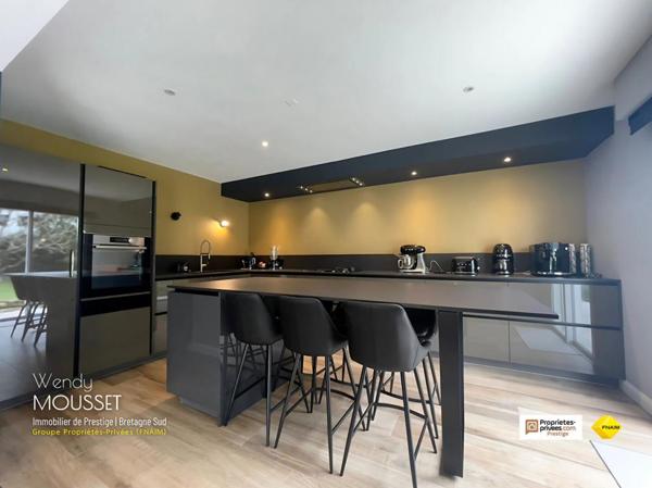 Grande demeure familiale avec jacuzzi à quelques minutes de Vannes et l'entrée de Presqu'île de Rhuys