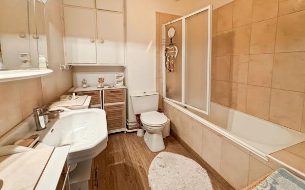 Appartement à vendre    3 pièces • 90,71 m2 Pau