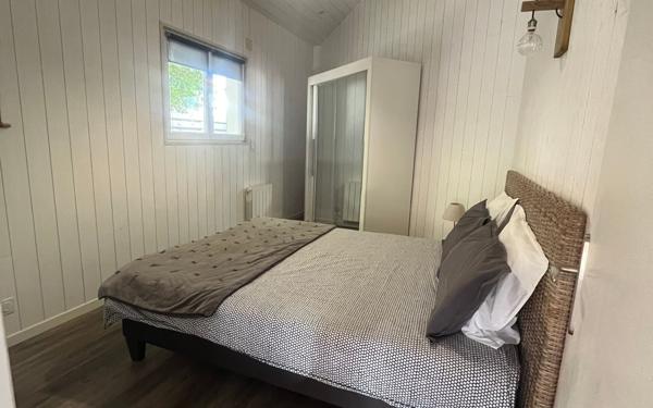 Maison à vendre    2 pièces •  Biscarrosse