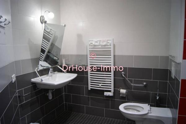 Commerce à vendre 20 pièces de 500 m²