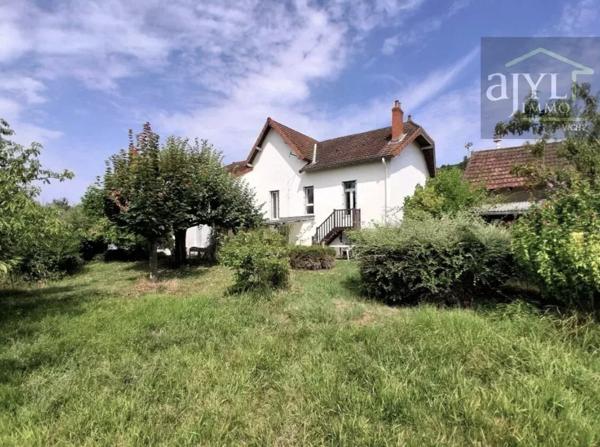 Maison
         5 pièces
        - 180 m² 213 000 € *