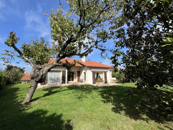 Lissieu (69380) LISSIEU, MAISON 7 PIECES SUR TERRAIN CLOS ET ARBORE DE 1520 m²