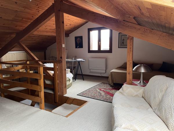 Lissieu (69380) LISSIEU, MAISON 7 PIECES SUR TERRAIN CLOS ET ARBORE DE 1520 m²