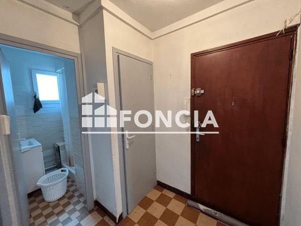 Location Appartement 5 pièces 69.2 m² - 11 RUE DE LA CECILE Valence 26000