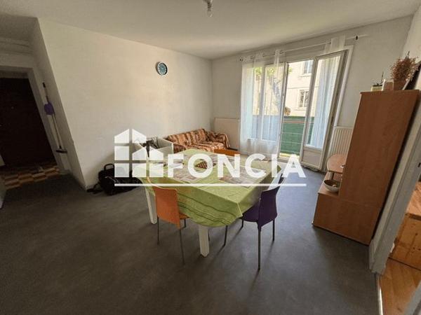 Location Appartement 5 pièces 69.2 m² - 11 RUE DE LA CECILE Valence 26000