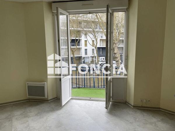 Location Appartement 2 pièces 41.95 m² - 1 RUE MARC POURPE Lorient 56100