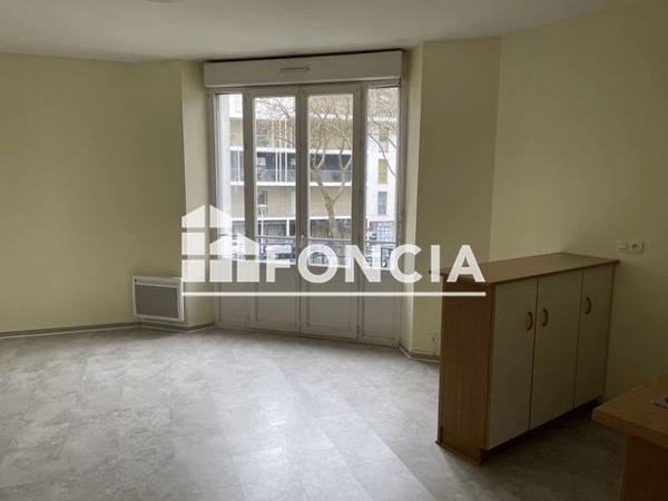 Location Appartement 2 pièces 41.95 m² - 1 RUE MARC POURPE Lorient 56100