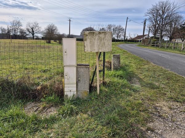Terrain
        
        - 3998 m² 87 990 € *