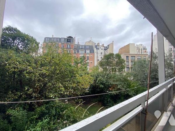 75015 - QUARTIER SAINT LAMBERT (METRO CONVENTION) - APT 2 PIECES 48 M² + BALCON