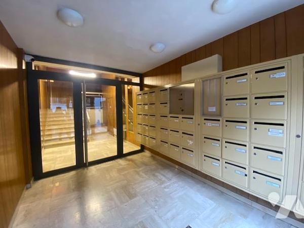 75015 - QUARTIER SAINT LAMBERT (METRO CONVENTION) - APT 2 PIECES 48 M² + BALCON