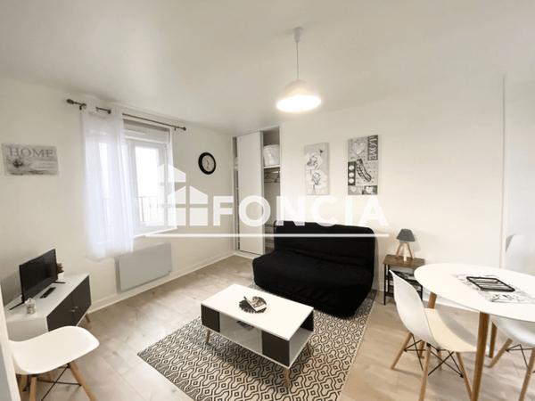 Location Studio meublé 21.15 m² - 99 RUE SAINT LEONARD Honfleur 14600