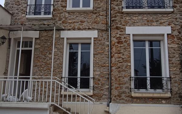 Maison à vendre    6 pièces • 177,40 m2 Charly-sur-Marne