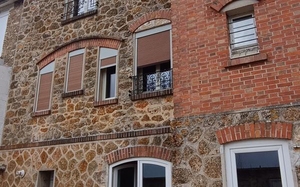 Maison à vendre    6 pièces • 177,40 m2 Charly-sur-Marne