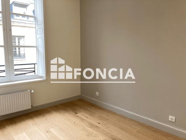 Location Appartement 2 pièces 49 m² - 60 QUAI DU HAVRE Rouen 76000