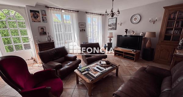 À vendre Maison 10 pièces 292 m² - Orléans 45000