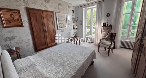 À vendre Maison 10 pièces 292 m² - Orléans 45000
