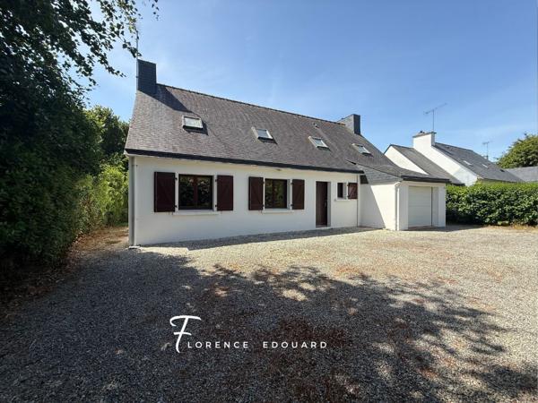 Maison
         8 pièces
        - 130 m² 360 000 € *