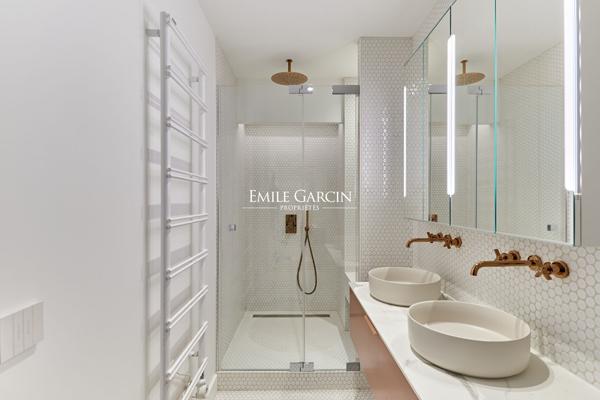 A vendre - Appartement sur jardin - Île Saint-Louis- 75004