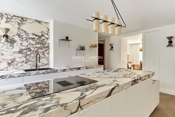 A vendre - Appartement sur jardin - Île Saint-Louis- 75004