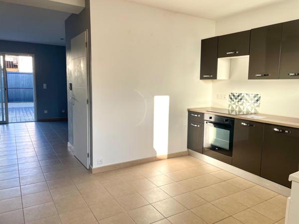 Maison 3 ch, garage, jardin , parking au calme