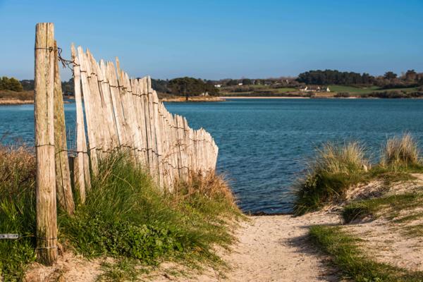 Maison sur une île avec vue mer