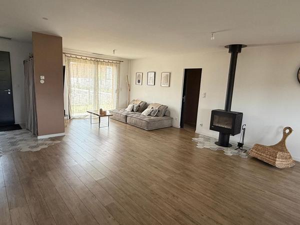 MAISON 3CH 135M² AVEC GARAGE PISCINE ET CUISINE D'ETE SUR TERRAIN DE 645M²