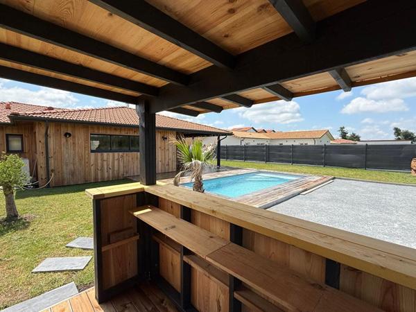 MAISON 3CH 135M² AVEC GARAGE PISCINE ET CUISINE D'ETE SUR TERRAIN DE 645M²