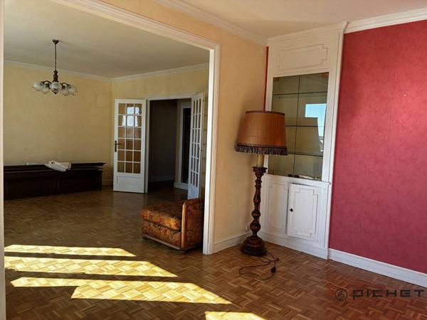 Appartement 4 pièces 97 m² LE MANS - 72000