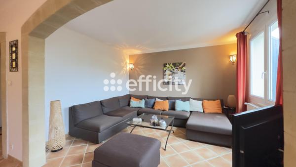 Maison
         6 pièces
        - 248 m² 298 000 € *