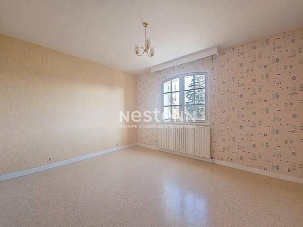 Maison d'architecte à vendre à Laragne Monteglin - 11 pièces, 5 chambres, potentiel exceptionnel