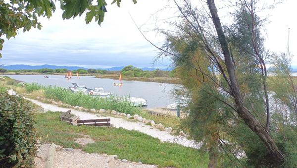 Leucate (11370) Vente Classique / Bord du lac marin / maison mitoyenne T1 BIS meublée