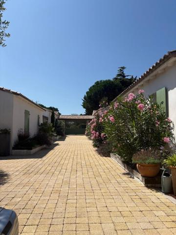 Villa de Charme au calme Séjour traversant vue imprenable Piscine et Jardin
