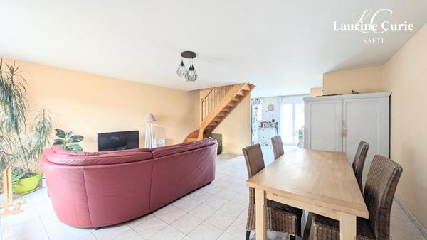 Maison mitoyenne T4 102m² avec garage et jardinet