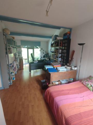 Maison
                                                                                                                                                                                                                                                                                                                        7 pièce(s)                                                                                                                                                                                                          4 chambre(s)                                                                                                                                                                                                          157  m²