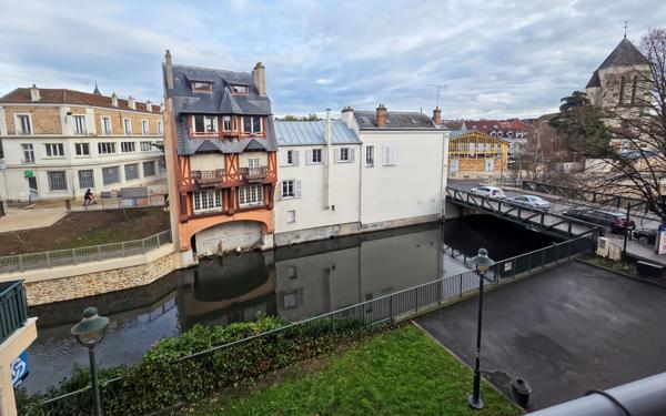 Appartement à vendre    2 pièces • 45,62 m2 Corbeil-Essonnes