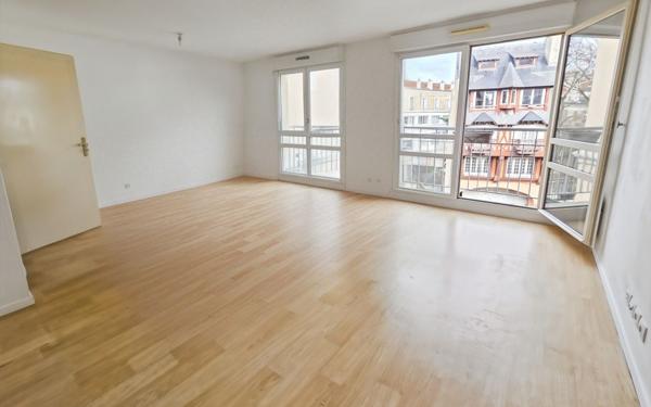 Appartement à vendre    2 pièces • 45,62 m2 Corbeil-Essonnes