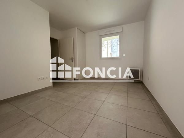 Location Appartement 3 pièces 67.23 m² - Sollies Pont 83210