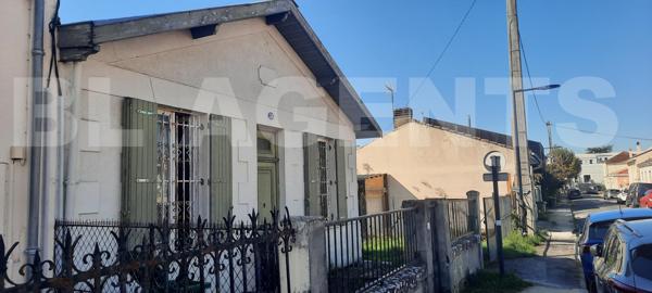 BORDEAUX BACALAN – Maison T4 à rénover sur 360m² avec Jardin et Garage Double