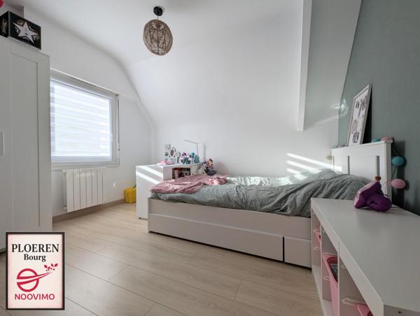 Maison rénovée 4 chambres – Jardin clos, plain-pied, cœur de Ploeren, proche Vannes et Golfe du Morbihan