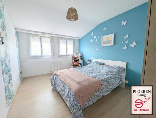 Maison rénovée 4 chambres – Jardin clos, plain-pied, cœur de Ploeren, proche Vannes et Golfe du Morbihan