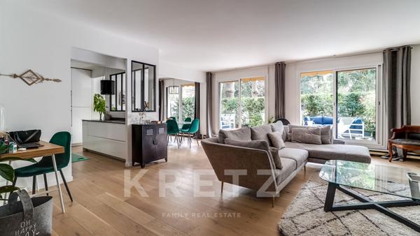 Appartement rénové avec terrasse de plain-pied