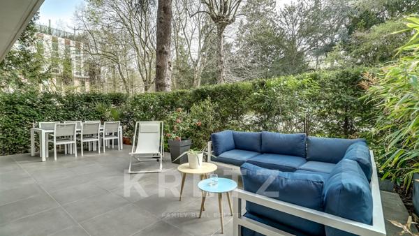 Appartement rénové avec terrasse de plain-pied