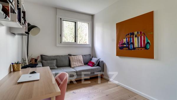 Appartement rénové avec terrasse de plain-pied