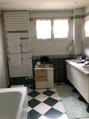 Maison de maître à vendre à Issoudun dans l'Indre (36100), ref : 11813/1518