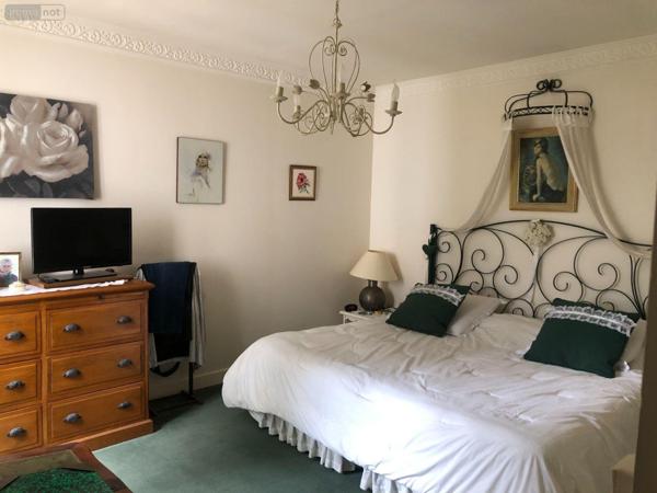 Maison de maître à vendre à Issoudun dans l'Indre (36100), ref : 11813/1518